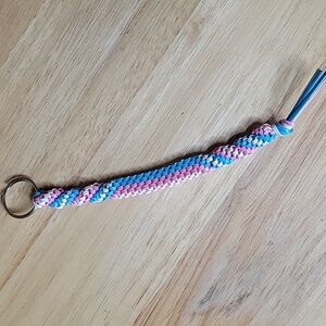Gimp Boondoggle Rexlace Box Square Round Stitch Zipper Pull Keychain